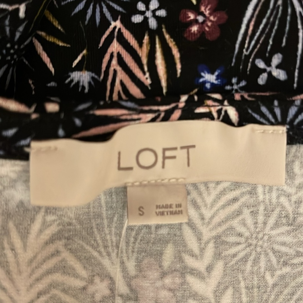 LOFT sleeveless dress new with tags size small navy, pink and light blue print - Picture 4 of 5